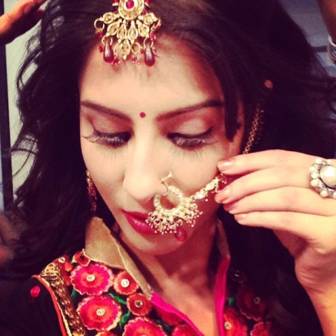 Sheetal Thakur getting ready for her jewellery shoot