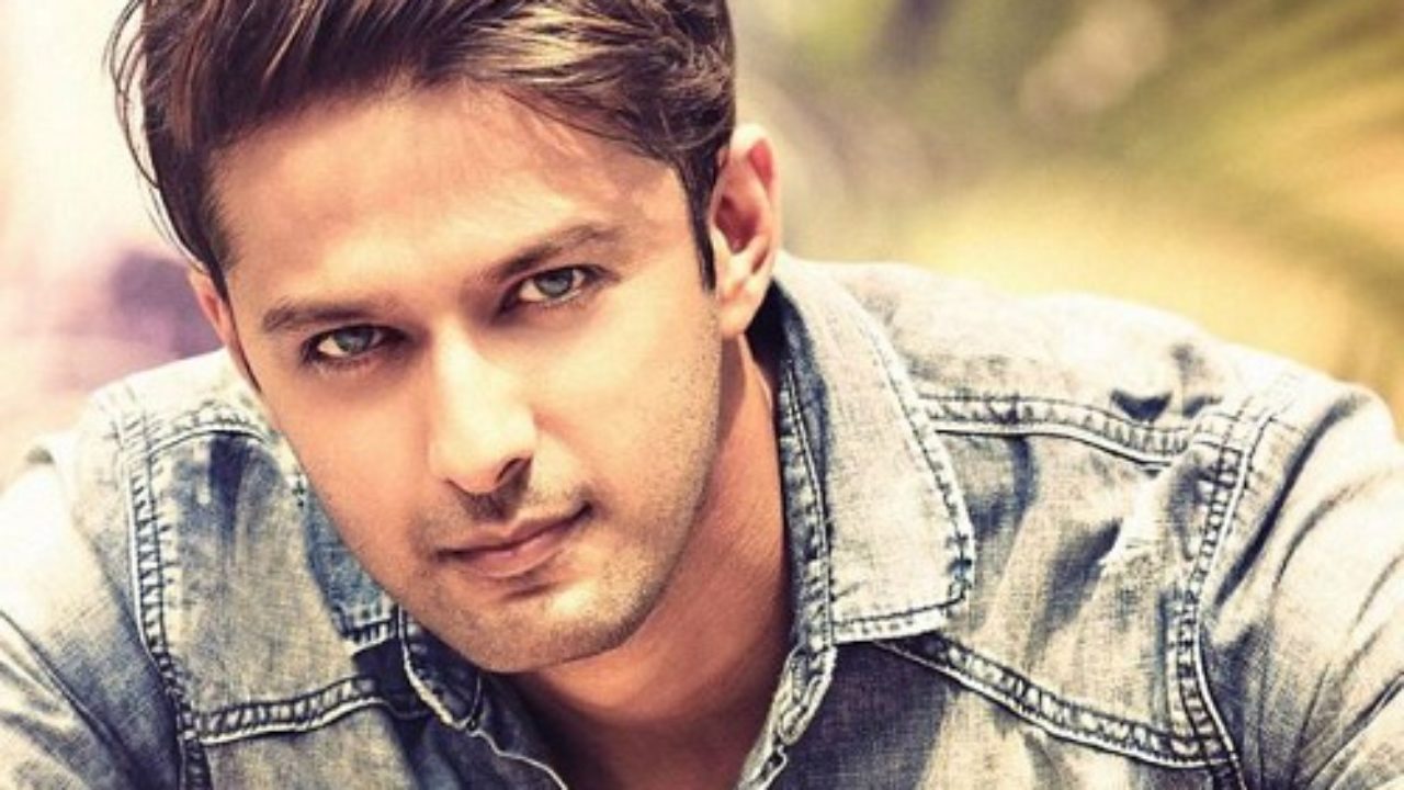 Vatsal Sheth Actor Height Weight Age Affairs Family