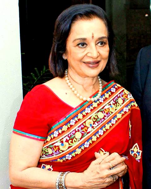 Asha Parekh Age, Boyfriend, Husband, Children, Family, Biography ...