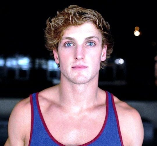 Jake Paul Height And Weight : Jake Paul Vs Logan Paul Tale ...