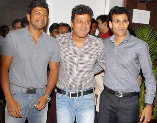 Puneeth Rajkumar with his brothers