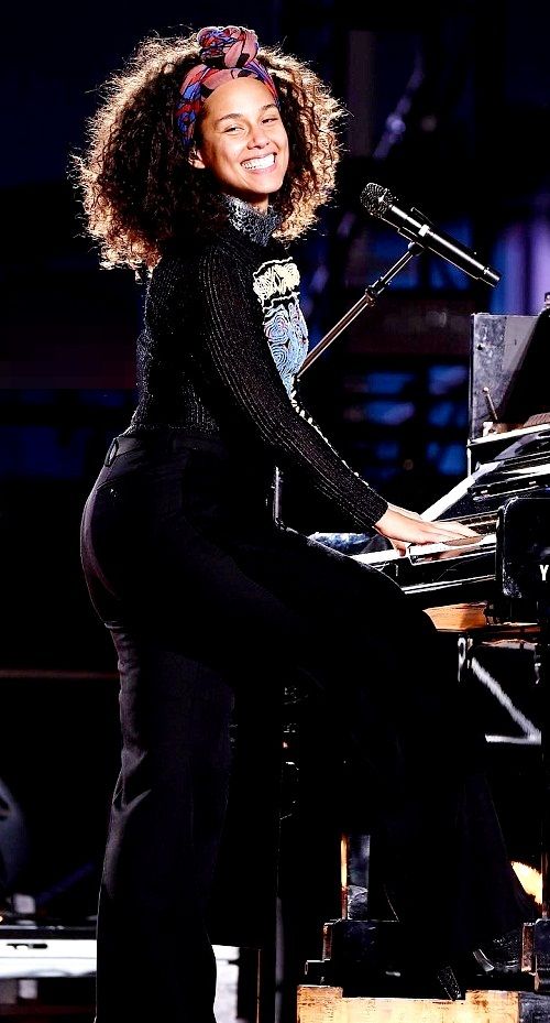 Alicia Keys Biography