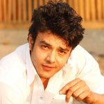 Aniruddh Dave Height, Age, Wife, Children, Family, Biography & More
