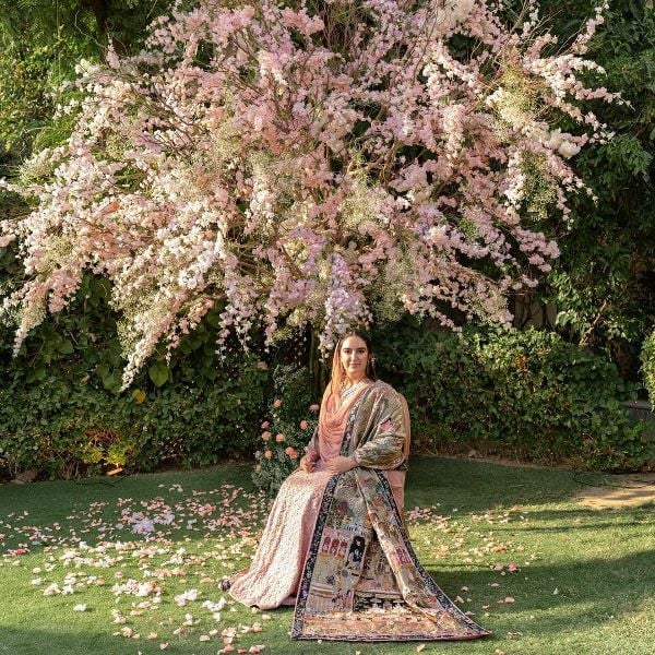 Bakhtawar Bhutto wore a traditional Pakistani dress on the engagement ceremony