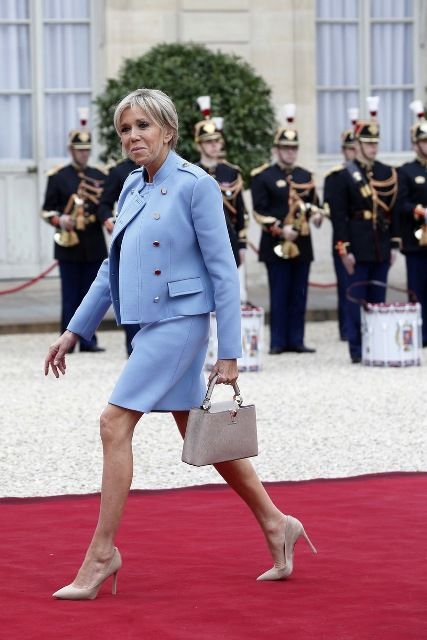 Brigitte Macron Age Biography Husband Affairs Facts More Starsunfolded