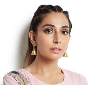 Monica Dogra Age, Height, Boyfriend, Husband, Family, Biography & More ...