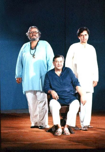Jatin Sial's maternal uncles Shammi Kapoor, Shashi Kapoor (standing extreme right), and Raj Kapoor (middle)