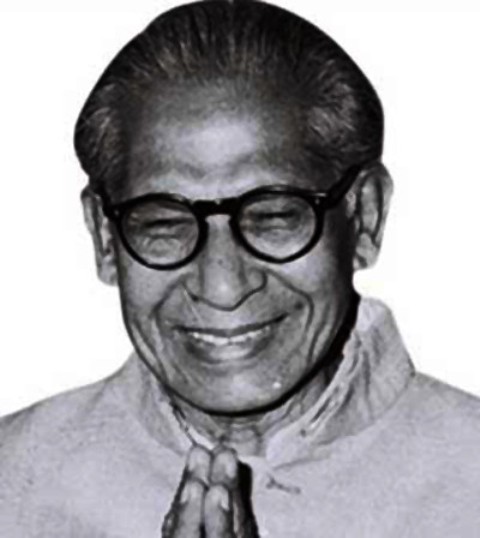 Bestefar (Harivansh Rai Srivastav)

