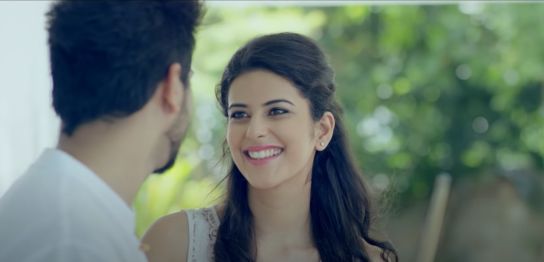 Saloni Khanna in a still from the music video Pyar Vich (2016)