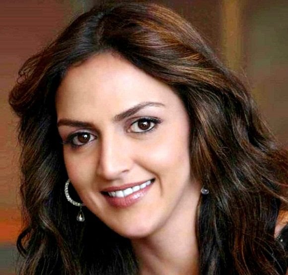 Esha Deol Age Boyfriend Husband Children Family