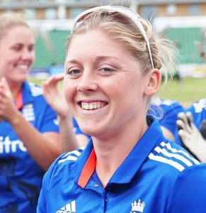 Heather Knight (Cricketer) Height, Weight, Age, Boyfriend, Husband ...