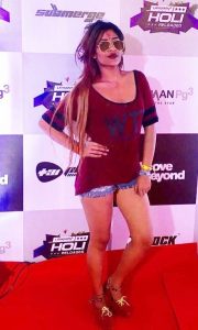 Hritu Zee (Splitsvilla 10) Height, Weight, Age, Boyfriend, Biography