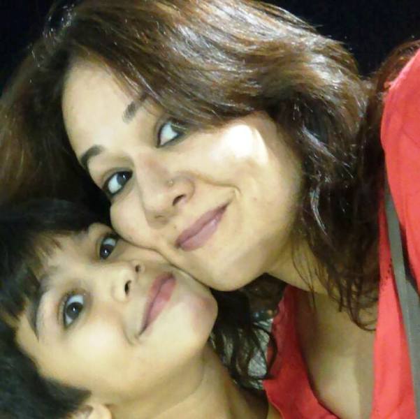 Kumud Mishra's Wife and Son