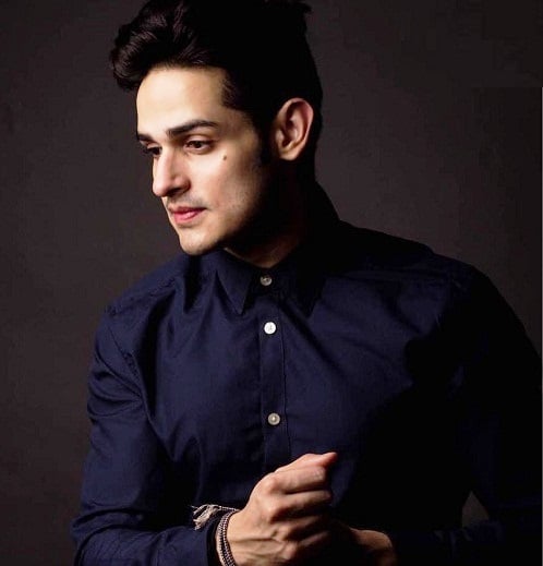 Priyank Sharma Height, Weight, Age, Girlfriend, Family, Biography