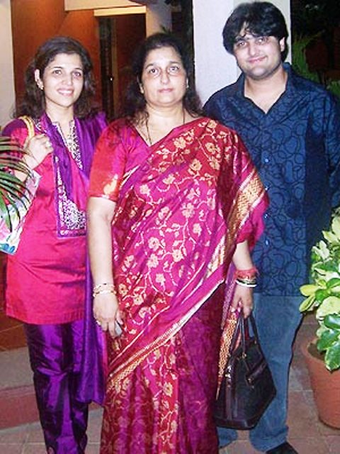 Anuradha Paudwal Husband