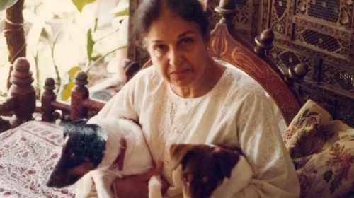 Kamini Kaushal with her pet dogs