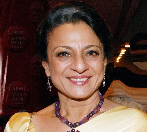 Tanuja Mukherjee Age, Husband, Family, Biography & More ...