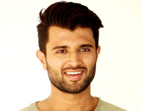 Vijay Deverakonda Height, Age, Girlfriend, Family, Biography & More