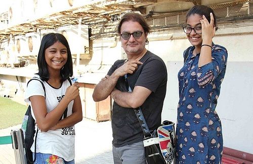 Vinay Pathak with his daughters