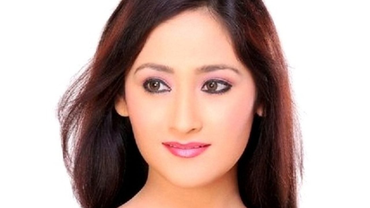 Aditi Sajwan Actress Height Weight Age Boyfriend