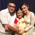 Amit Khanna with his sister and mother
