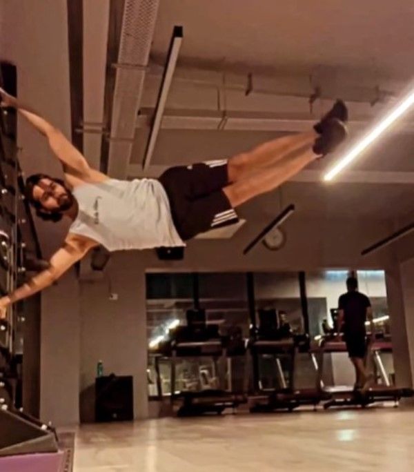 Gaurav Sareen working out at a gym