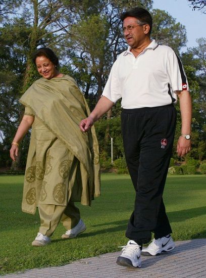 Sehba Musharraf with her husband
