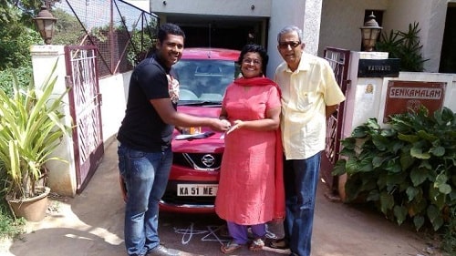 Siddharth Kannan gifting a car to his mother at the age of 16