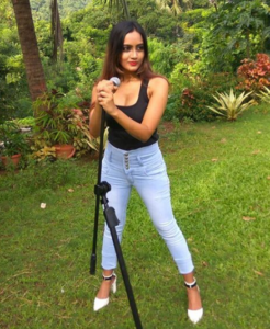 Amika Shail (Singer) Height, Weight, Age, Boyfriend, Biography & More