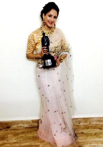 Chahat Khanna received the Dadasaheb Phalke Film Foundation Award