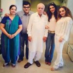 Rakhi Vijan with family
