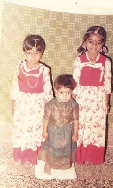 A Childhood Picture of Rajshri Deshpande With Her Sisters