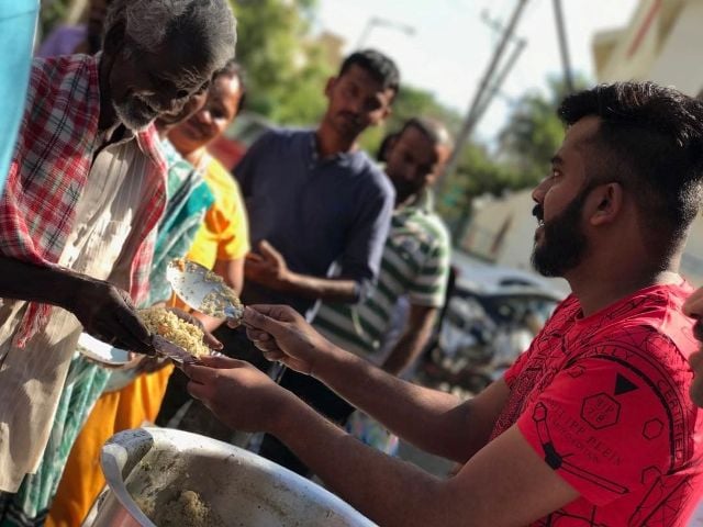 Chandan Shetty serving the poor
