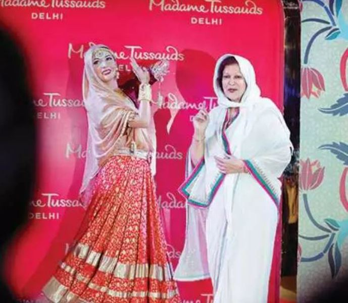 Madhur Bhushan at the New Delhi centre of Madame Tussaud’s event, standing along with Madhubala’s statue