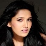 Vani Bhojan (Actress) Height, Weight, Age, Husband, Biography & More