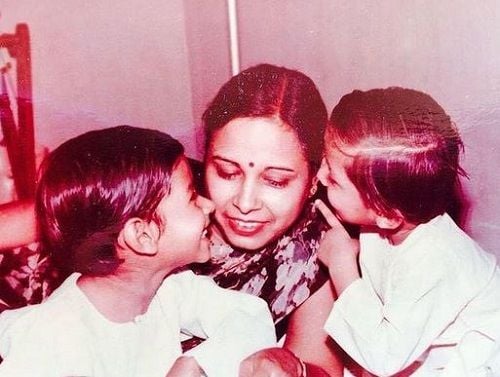 A Childhood Picture of Yash Sinha (on the left) with his Mother and Brother