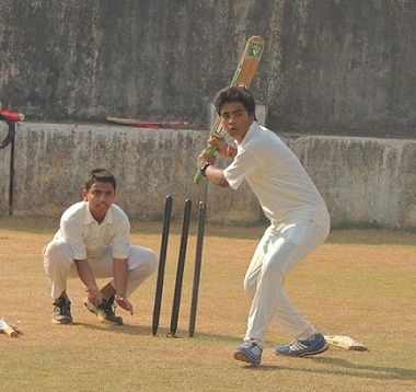 Samay Shah playing cricket