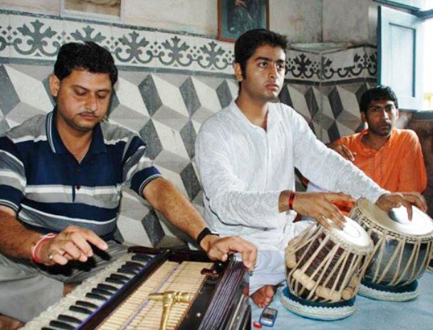  Formation au chant Arijit 