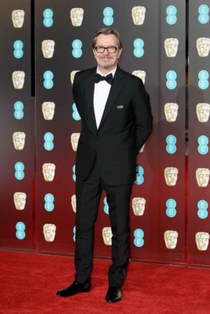 Gary Oldman Age, Wife, Affairs, Family, Children, Biography, Facts ...