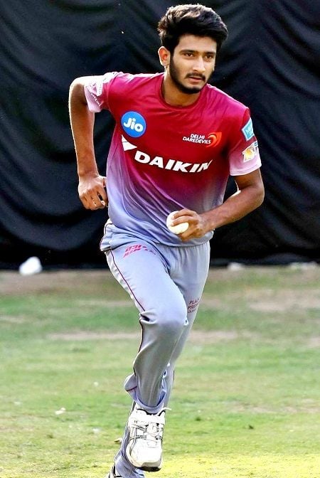 Khaleel Ahmed (Cricketer) Height, Age, Girlfriend, Family, Biography ...