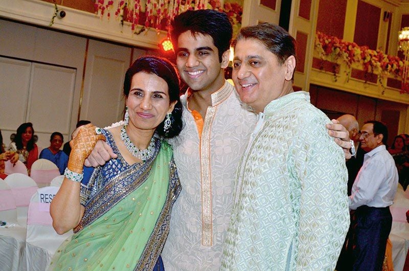 Deepak Kochhar with Chanda Kochhar and his son, Arjun Kochhar