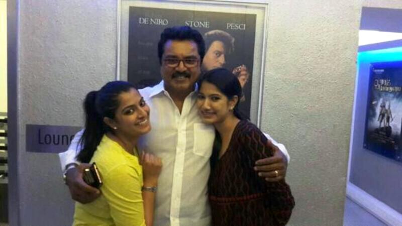 Sarath Kumar With His Daughters
