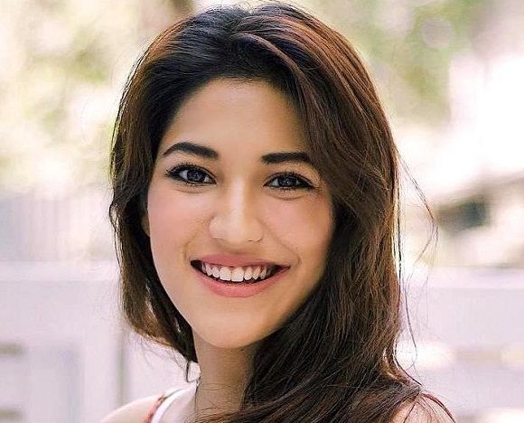 Shivani Singh Height, Weight, Age, Boyfriend, Biography & More ...