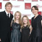 Dakota Fanning with her parents and sister