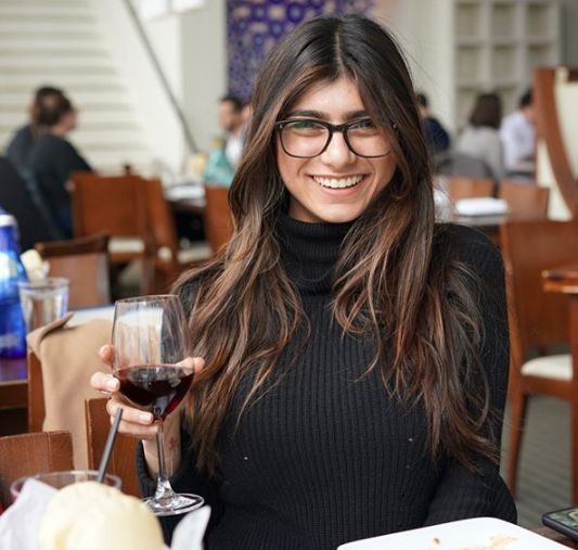 Mia khalifa bio