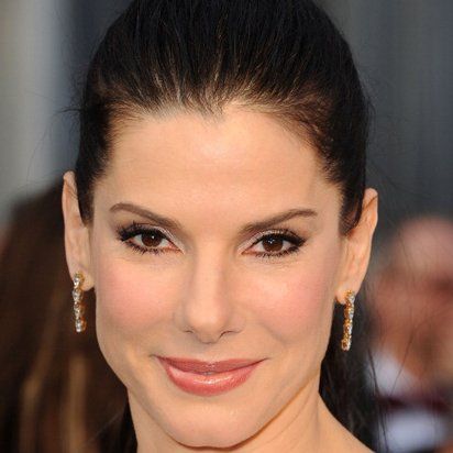 sandra bullock height weight bra size stats bio