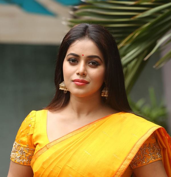 Shamna Kasim Fuk - Shamna Kasim Height, Age, Boyfriend, Husband, Family, Biography & More Â»  StarsUnfolded