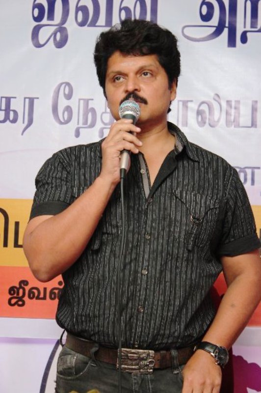 Karan (Tamil Actor) Age, Wife, Family, Biography & More » StarsUnfolded