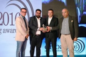 Kartikeya Sharma Receiving Award for the Best CEO of the Year 2016