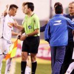 Neymar - Dorival Junior argument on field